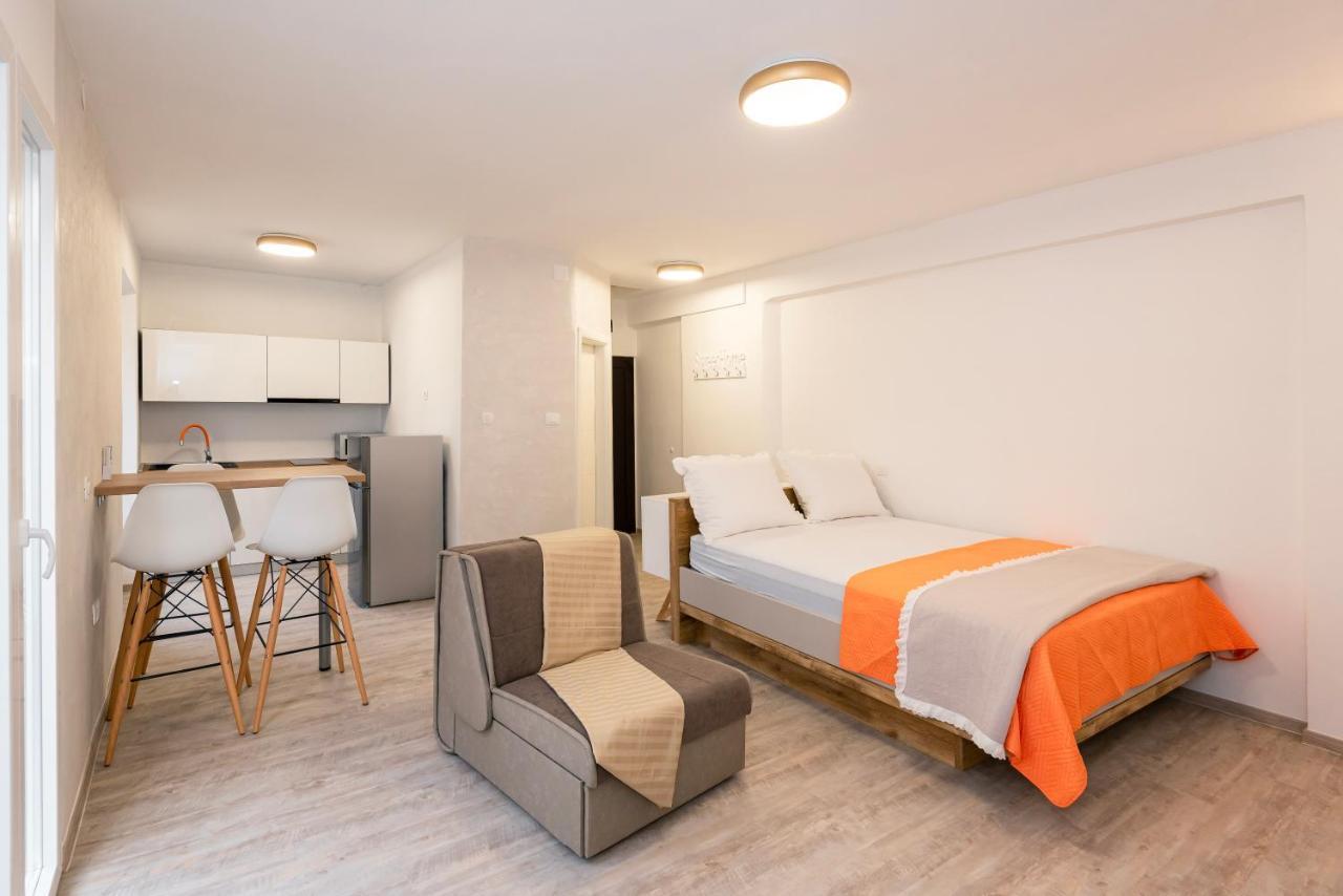 Studio Apartman Max Center Of The Old Town Free Parking Beautiful View Sibenik Bagian luar foto